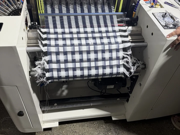 Sample loom fabric development capability